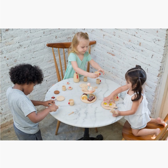 PlanToys 10-Piece Bakery Stand Set - Picture 2 of 4